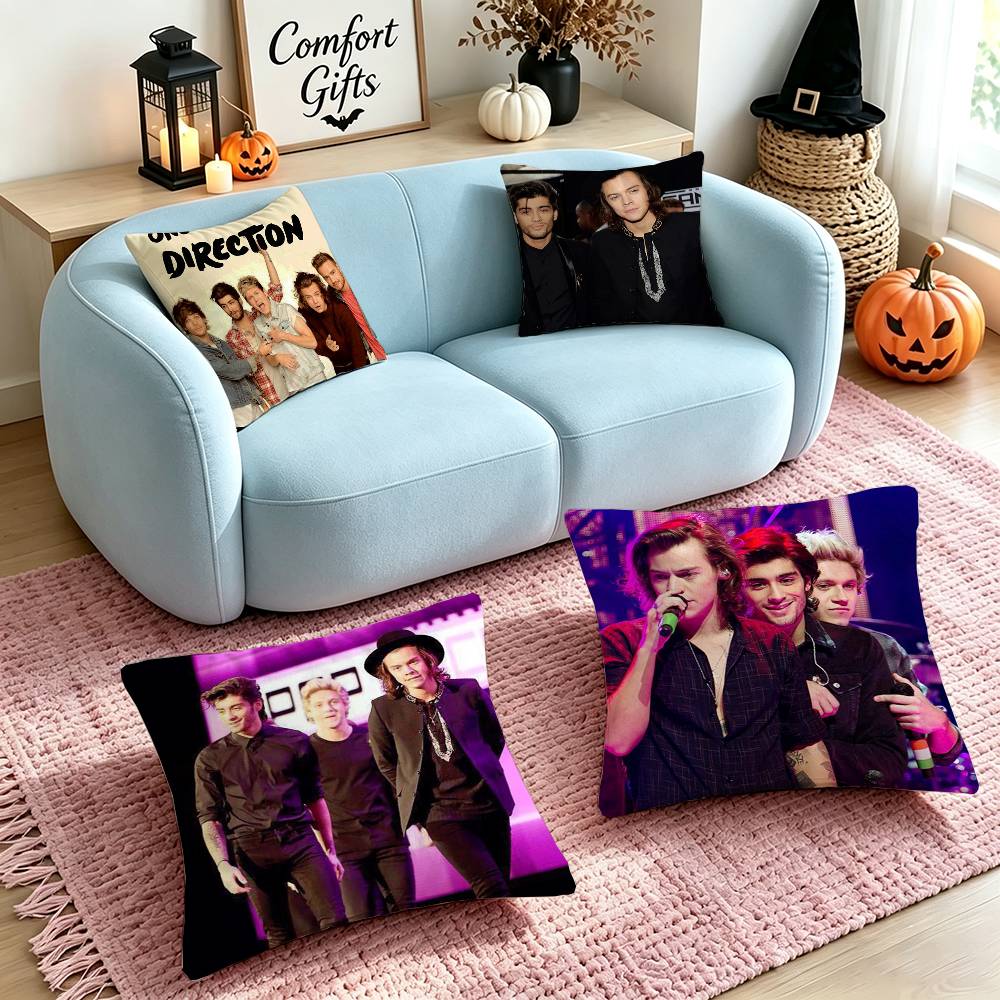 Home Textiles Direct - One Band Directions Anime Vierkant dubbelzijdig